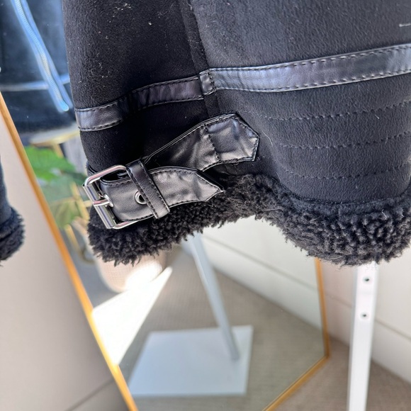 Zara size small. Oversized. - Picture 8 of 16